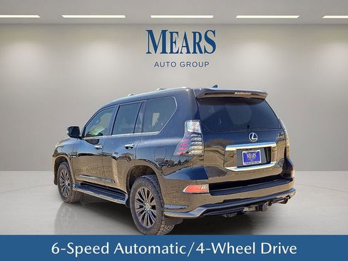 Used 2023 Lexus GX 460 Premium w/ Accessory Package image 4