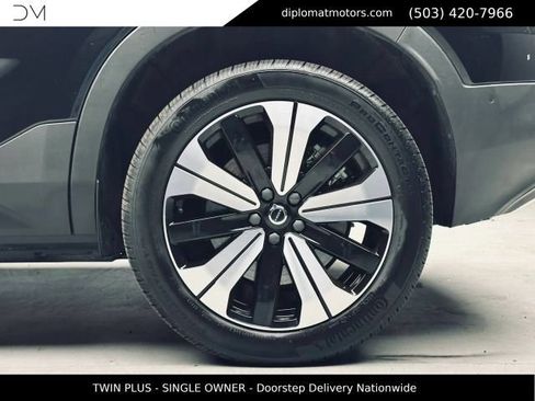 Used 2023 Volvo C40 P8 Recharge Plus AWD/4WD image 37