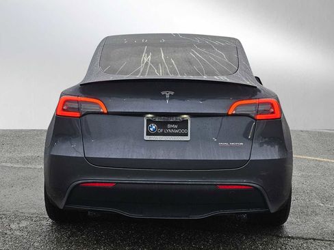 Used 2022 Tesla Model Y Performance image 4