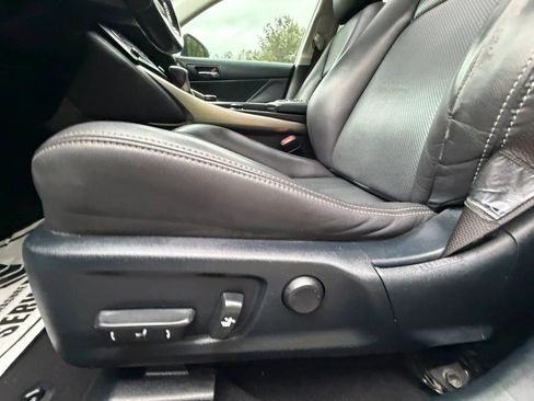 Used 2016 Lexus IS 300 AWD image 14