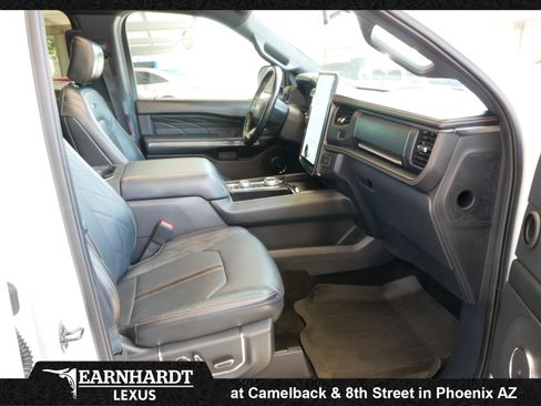 Used 2022 Ford Expedition Platinum AWD/4WD image 10