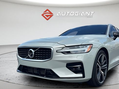 Used 2020 Volvo S60 T5 R-Design FWD image 34