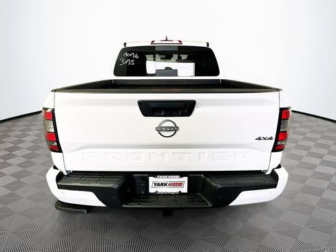 New 2026 Nissan Frontier SV w/ All-Weather Content Package AWD/4WD image 9