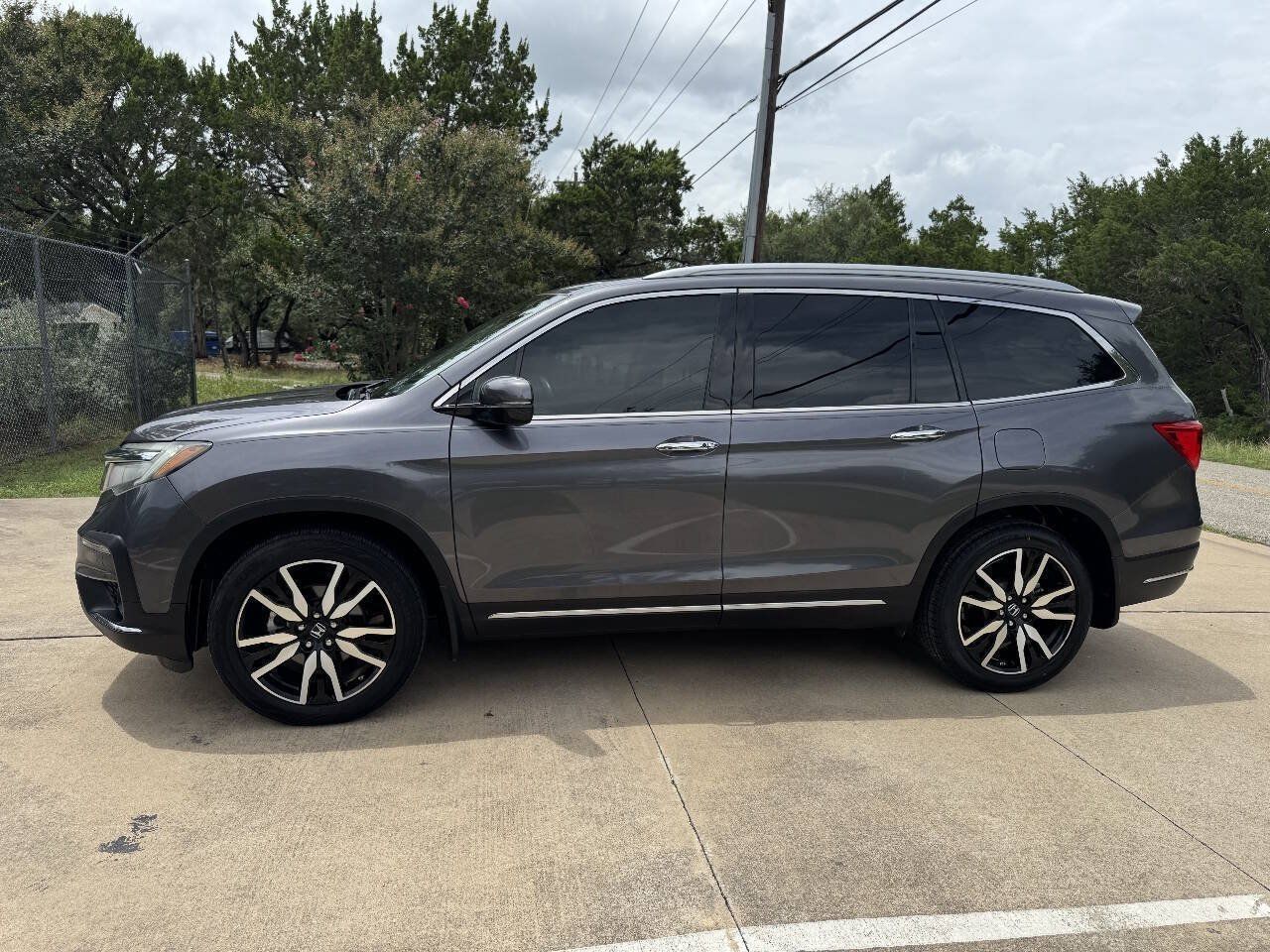 Used 2019 Honda Pilot Touring image 9