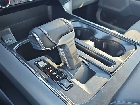 Used 2023 Ford F150 Lightning XLT image 16