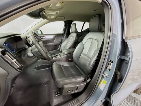 Used 2021 Volvo XC40 T5 Momentum AWD/4WD image 23
