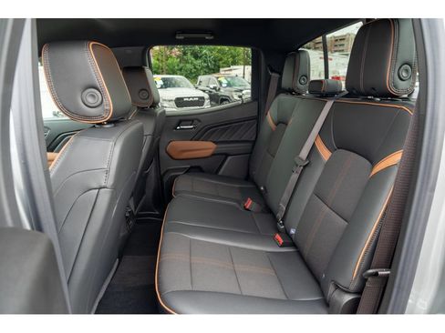 New 2026 GMC Canyon AT4 AWD/4WD image 13