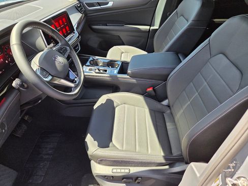 New 2026 Volkswagen Atlas Cross Sport SEL AWD/4WD image 6