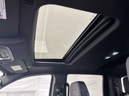 New 2026 GMC Sierra 1500 AT4 w/ Technology Package AWD/4WD image 19
