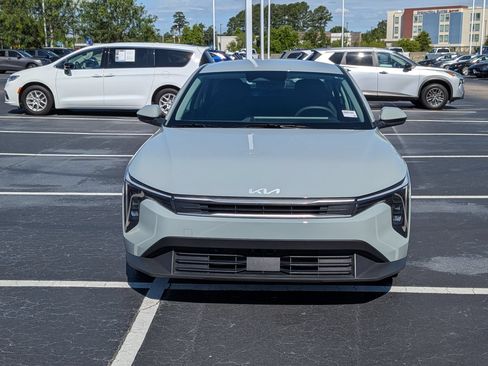 Used 2025 Kia K4 FWD image 8