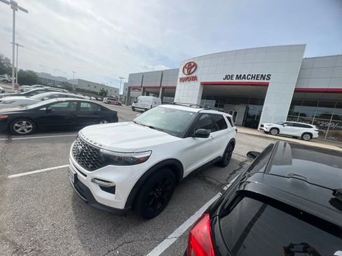 Used 2020 Ford Explorer ST w/ ST High-Performance Pack AWD/4WD image 8
