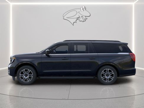 New 2026 Ford Expedition Max Active AWD/4WD image 3