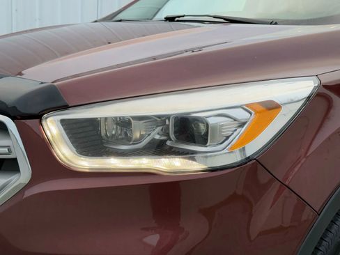 Used 2018 Ford Escape Titanium AWD/4WD image 28