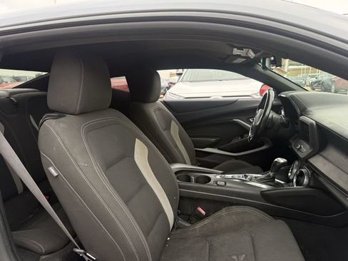 Used 2020 Chevrolet Camaro LT RWD image 25