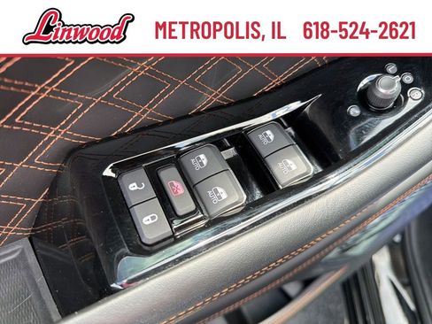 Used 2023 Jeep Grand Cherokee L Summit AWD/4WD image 22