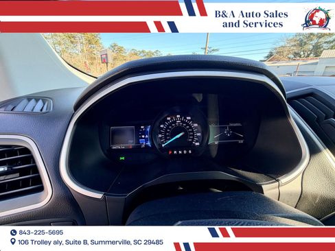 Used 2019 Ford Edge SEL w/ Equipment Group 201A image 17