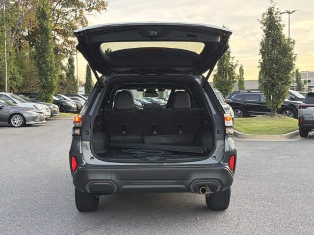 Used 2025 Subaru Forester Limited w/ Popular Package #2 AWD/4WD image 14