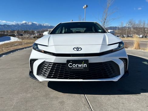 New 2026 Toyota Camry SE AWD/4WD image 2
