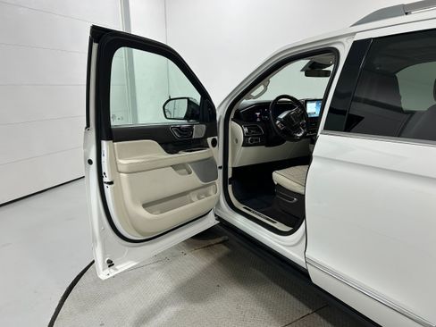 Used 2020 Lincoln Navigator Black Label AWD/4WD image 23
