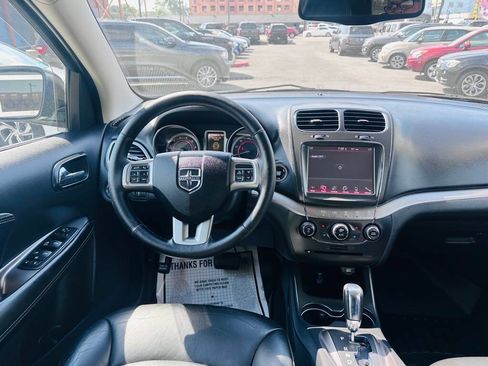 Used 2017 Dodge Journey Crossroad AWD/4WD image 10