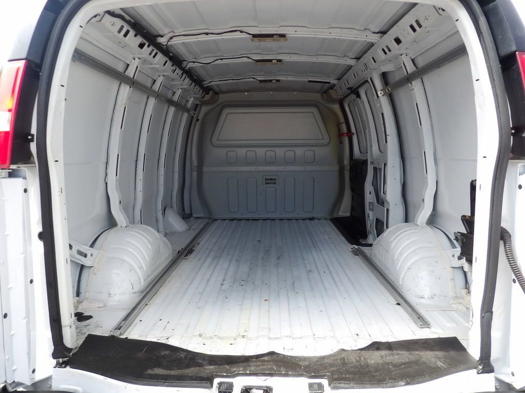Used 2016 Chevrolet Express 2500 RWD image 44