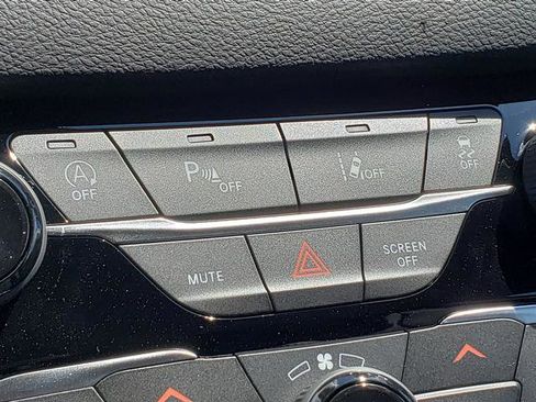 New 2026 Chrysler Voyager LX image 16