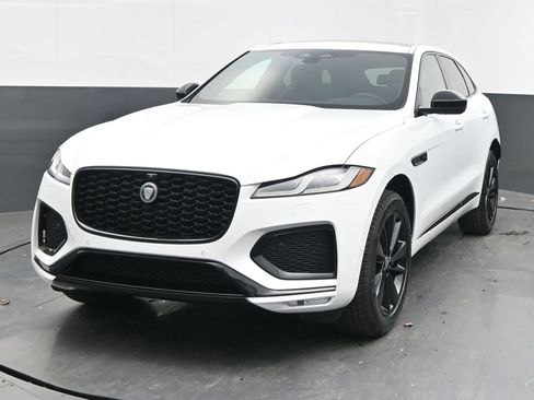New 2026 Jaguar F-PACE R-Dynamic S image 2