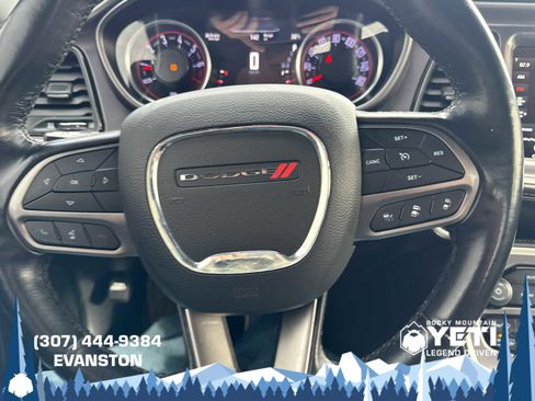 Used 2021 Dodge Challenger SXT w/ Plus Package image 17