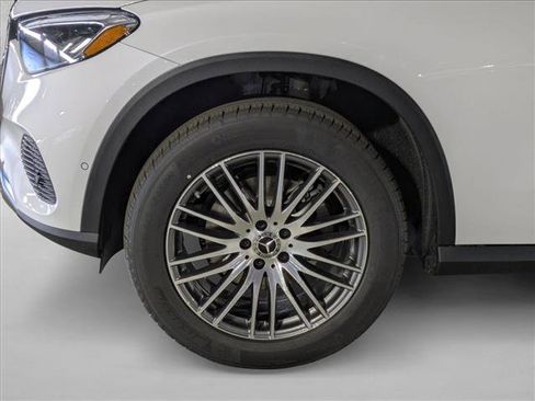 New 2026 Mercedes-Benz GLC 300 image 10