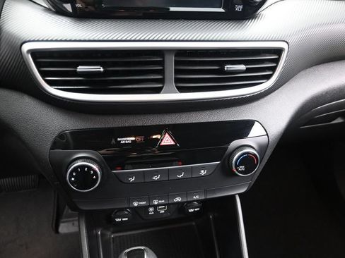 Used 2021 Hyundai Tucson SE FWD image 13