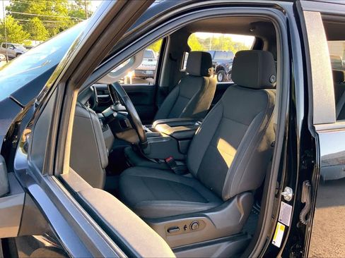 Used 2021 Chevrolet Silverado 2500 LT w/ Convenience Package AWD/4WD image 8