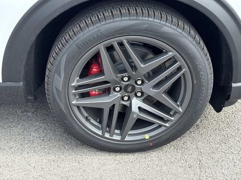 New 2026 Ford Explorer ST AWD/4WD image 9