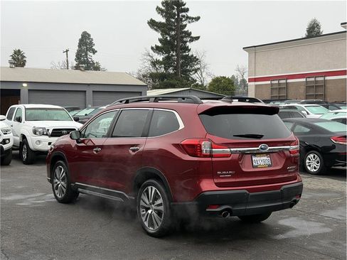 Used 2022 Subaru Ascent Touring image 4