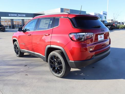 New 2026 Jeep Compass Latitude image 22