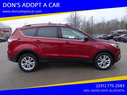 Used 2018 Ford Escape SE w/ SE SYNC Package image 1
