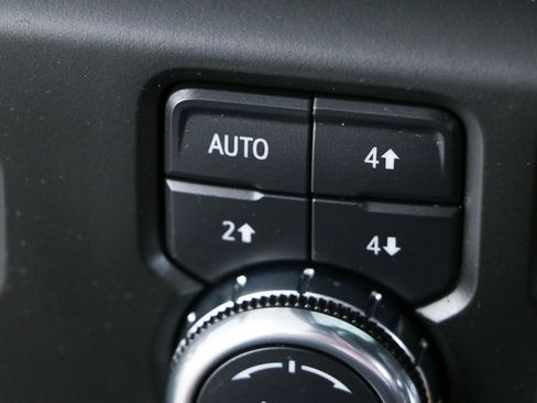 Used 2024 GMC Sierra 1500 AT4 w/ Technology Package AWD/4WD image 24