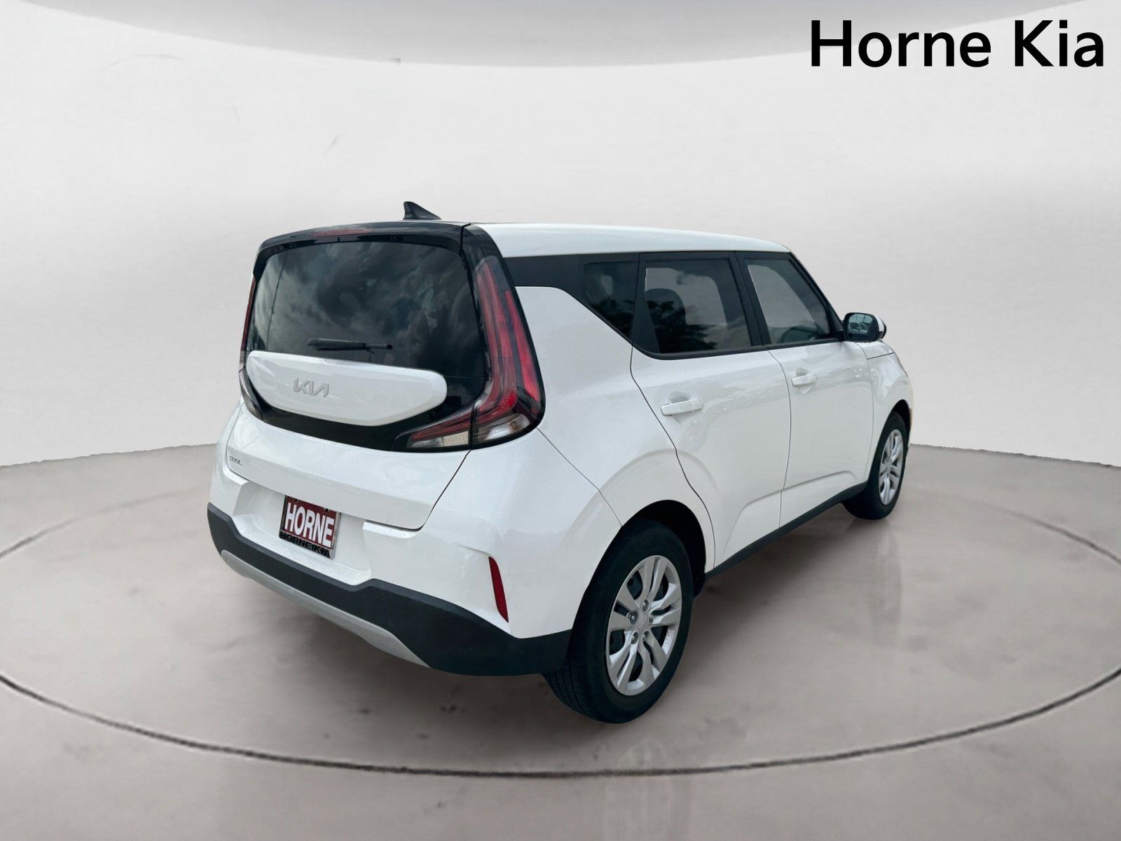 Used 2023 Kia Soul LX FWD image 4