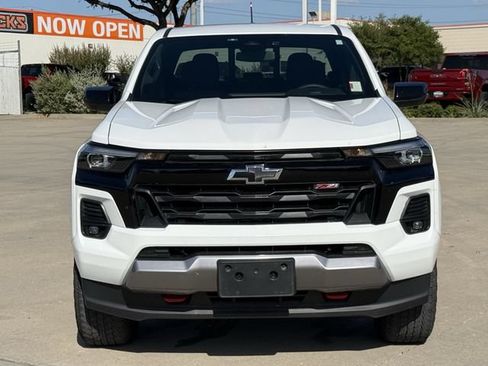 Used 2024 Chevrolet Colorado Z71 w/ Safety Package AWD/4WD image 7