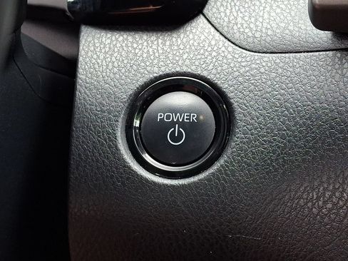 Used 2025 Toyota Camry SE FWD image 24