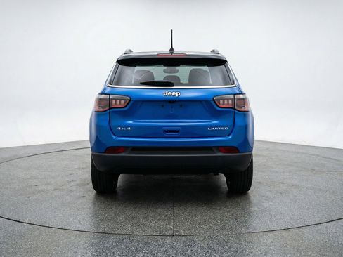Used 2025 Jeep Compass Limited AWD/4WD image 7
