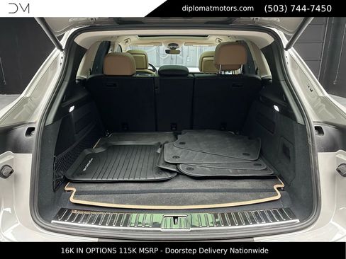 Used 2025 Porsche Cayenne E-Hybrid image 47