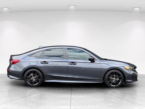 Used 2025 Honda Civic Sport image 7