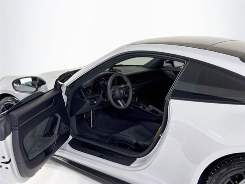 Used 2024 Porsche 911 GT3 RS image 12