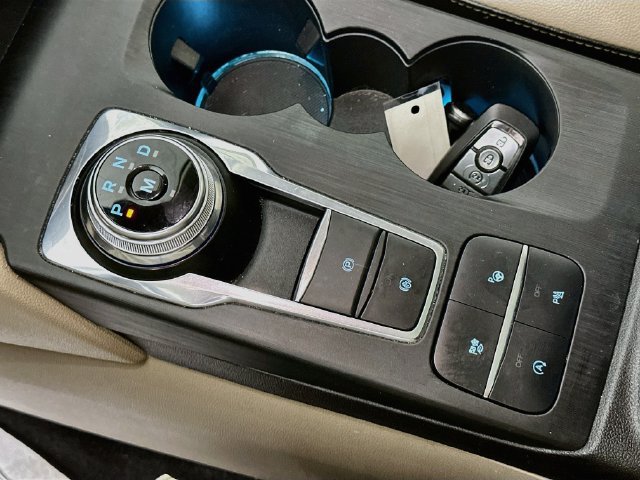 Certified 2020 Ford Escape Titanium AWD/4WD image 24