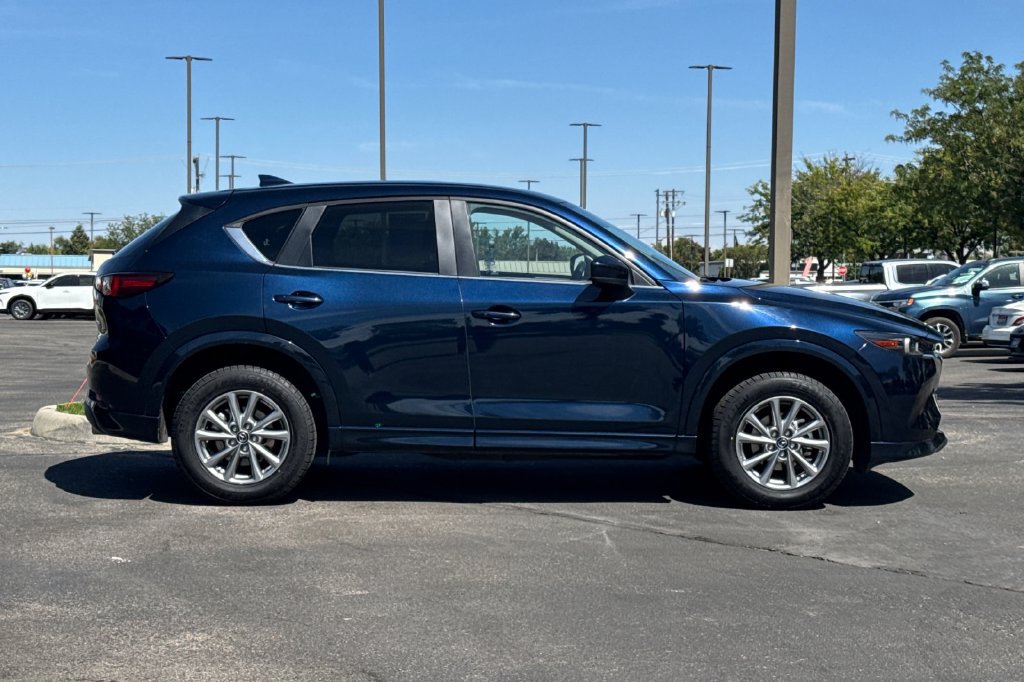 Used 2025 MAZDA CX-5 AWD 2.5 S w/ Preferred Package image 3