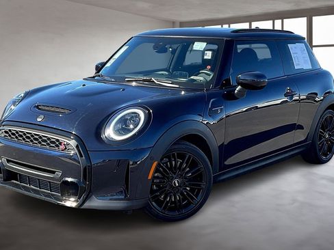 Used 2023 MINI Cooper S image 3