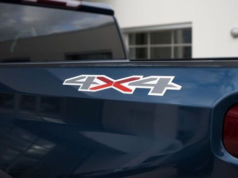 Used 2021 Chevrolet Silverado 1500 LT image 14