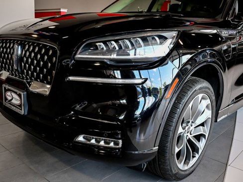 Used 2022 Lincoln Aviator Grand Touring w/ Elements Package Plus AWD/4WD image 9