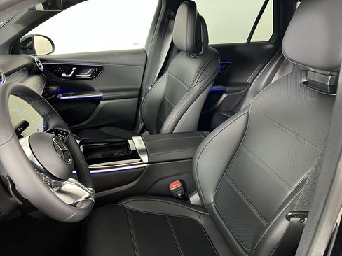 New 2026 Mercedes-Benz GLC 300 4MATIC image 16