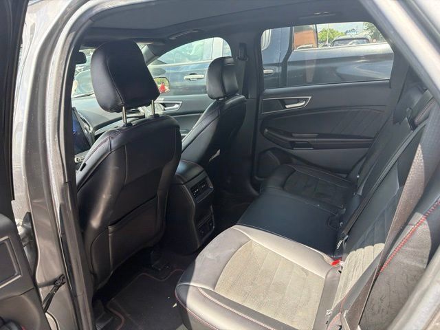 Used 2023 Ford Edge ST-Line AWD/4WD image 10